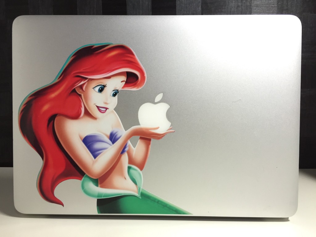 【レビュー】MacBookにリトルマーメイド「アリエル」のステッカーを貼ってみた！オシャレで可愛い！！⑥